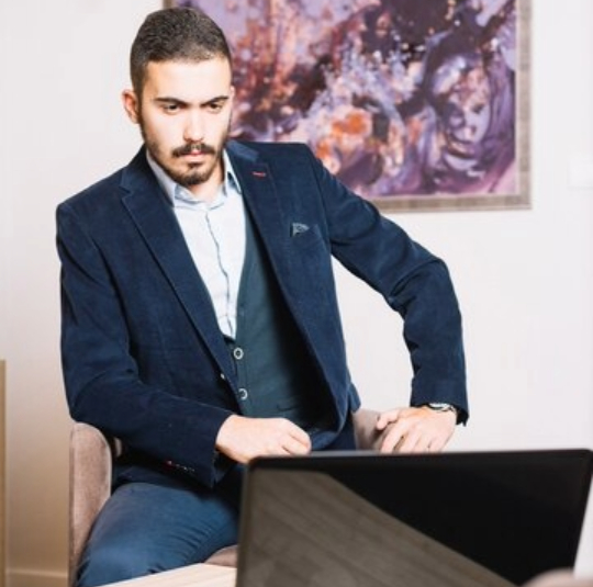 accountant discussing audit results